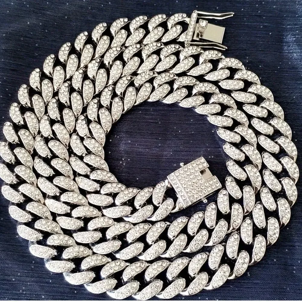🩶 NEW Men's or Women’s Silver Rhinestone Chain Necklace 🩶